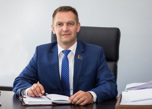 Alexey Lyakhnovich spoke about the results of the state programs "Transport Complex" and "Roads of Belarus" and plans for the future development of the industry
