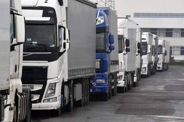 Рух грузавых аўтамабіляў, цягачоў і прычэпаў (паўпрычэпаў) літоўскай рэгістрацыі абмяжоўваецца беларуска-літоўскім участкам мяжы