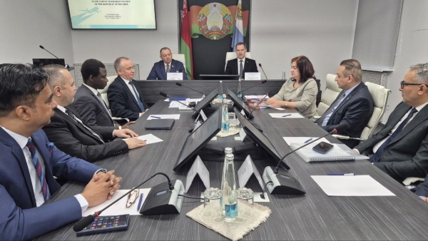 Minister of Transport and Communications Alexey Lyakhnovich met with representatives of the ICAO mission that arrived in Belarus