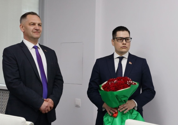 Аляксей Ляхновіч прадставіў калектыву Мінтранса новага намесніка міністра Аляксандра Постнікава