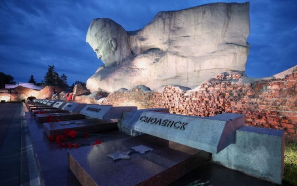 Alexey Lyakhnovich took part in a memorial service on Remembrance Day for the victims of the Great Patriotic War and the genocide of the Belarusian people at memorial complex “Brest Hero Fortress”