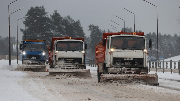 Road services on national and local roads across the country operate 24 hours a day, including on weekends and holidays