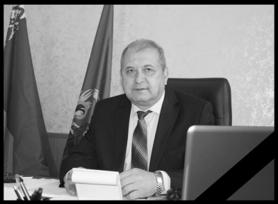 Руководство и коллектив Министерства транспорта и коммуникаций выражает глубокие и искренние соболезнования родным, близким и коллегам генерального директора ЗАО «Автокомбинат №3» Метечко Василия Васильевича в связи с постигшим их горем