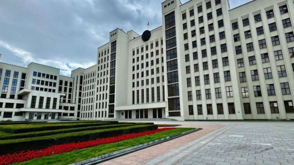 Пасяджэнне Пастаяннай камісіі па забеспячэнні бяспекі дарожнага руху пры Савеце Міністраў адбылося пад старшынствам Аляксандра Церахава